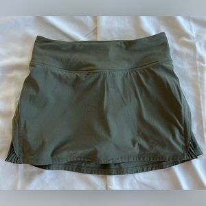 Lululemon Play Off the Pleats 2